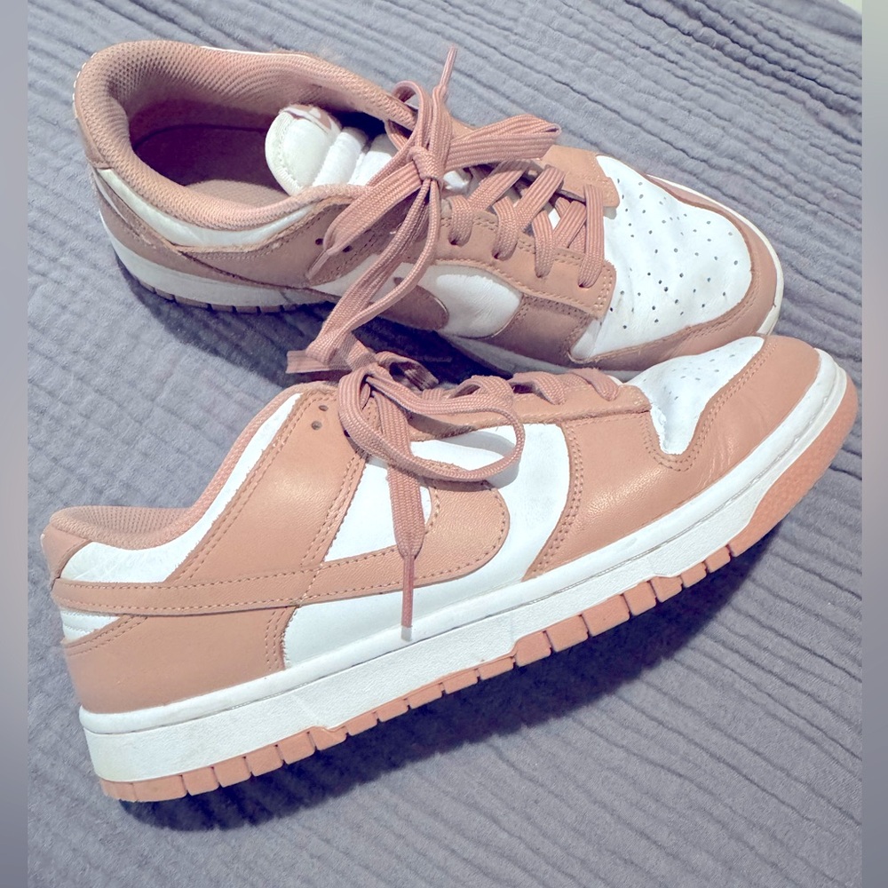 Nike Dunks